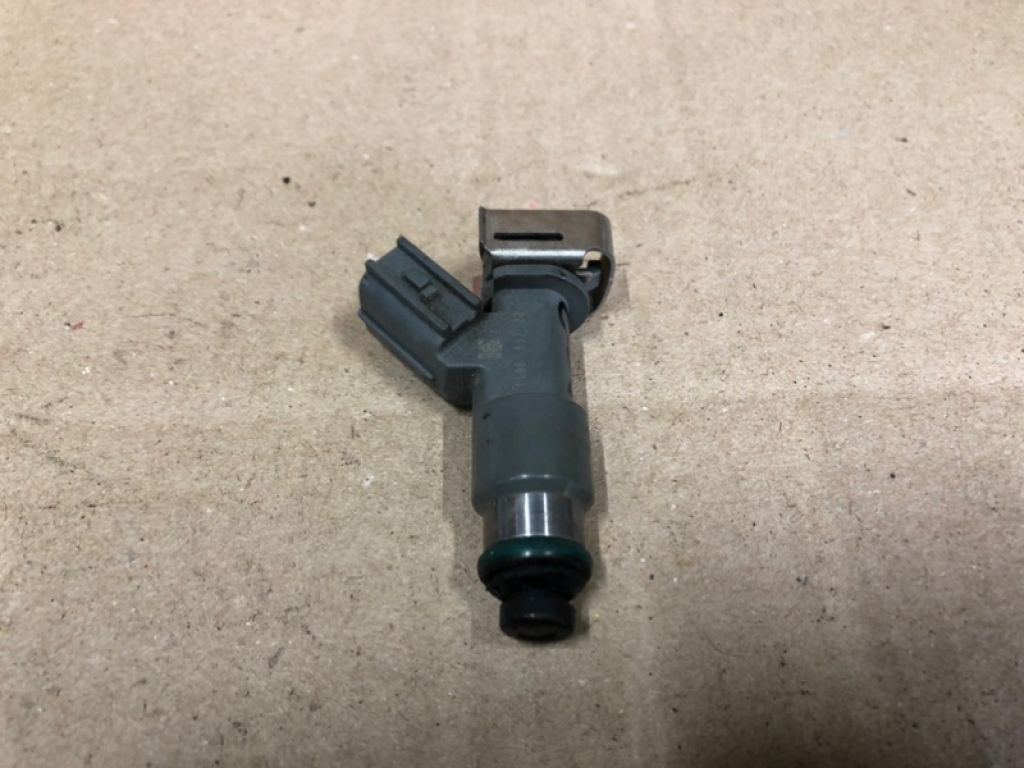 16450-R70-A01 | Форсунка паливна HONDA CROSSTOUR 09-15