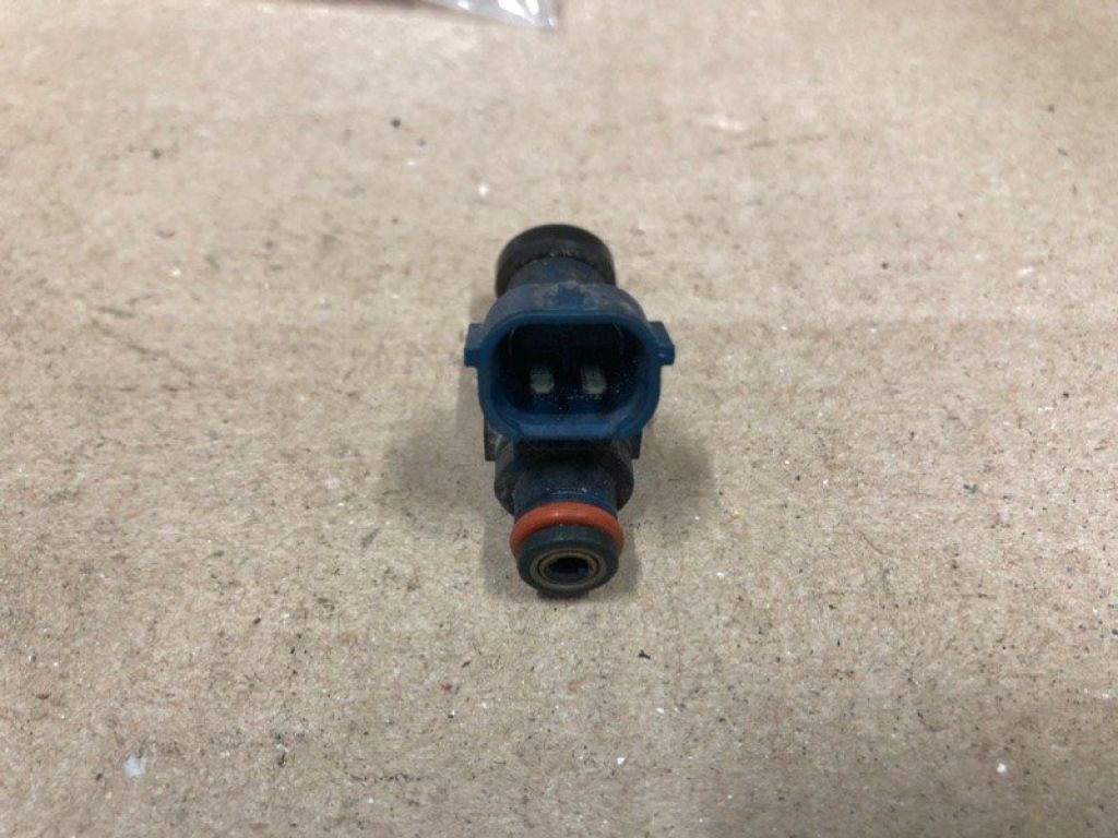 MN163366 | Форсунка паливна MITSUBISHI OUTLANDER 03-07 - Фото 2