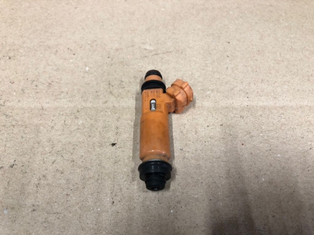 23209-0A020 | Форсунка паливна TOYOTA CAMRY 30 02-06