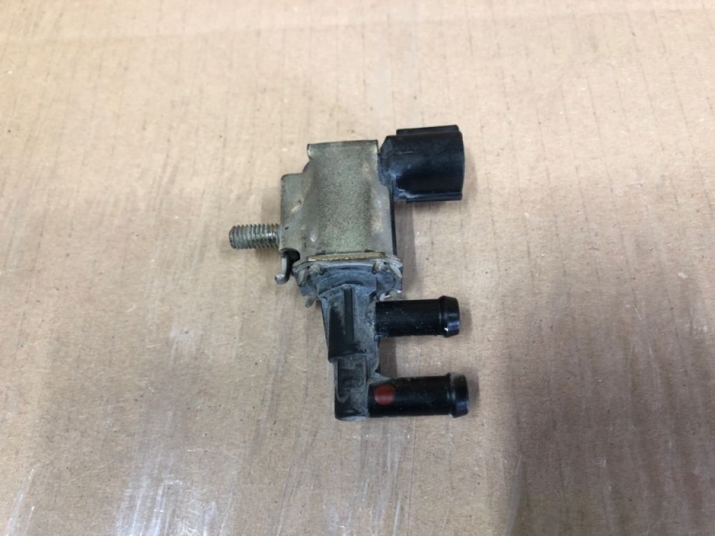MR988075 | Клапан електромагнітний (вакуумний) MITSUBISHI OUTLANDER 03-07