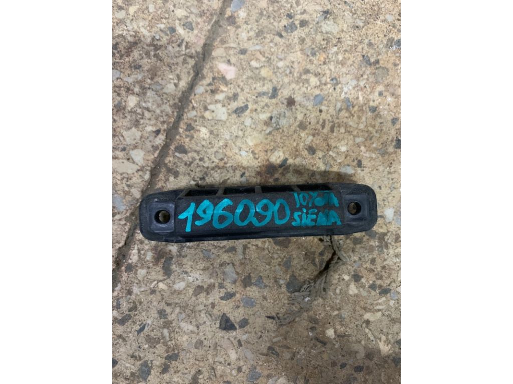 84840-0T010 | Кнопка открывания багажника наружная TOYOTA SIENNA 11-16