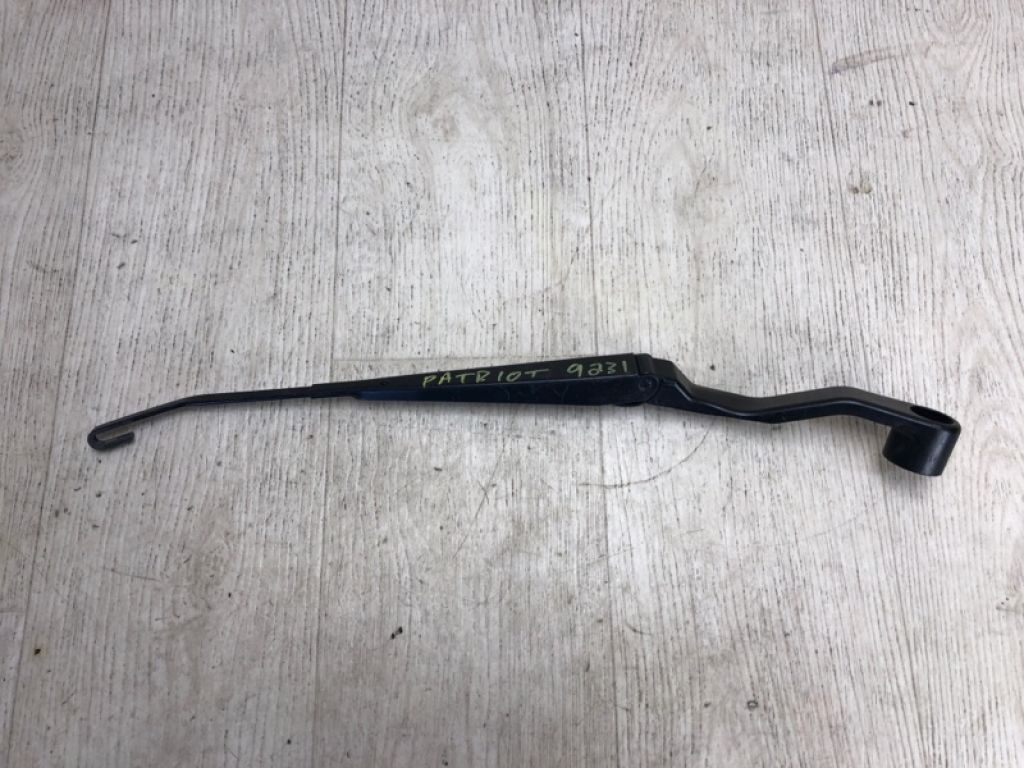68003737AB | Поводок стеклоочистителя передний лев. JEEP PATRIOT 10-17