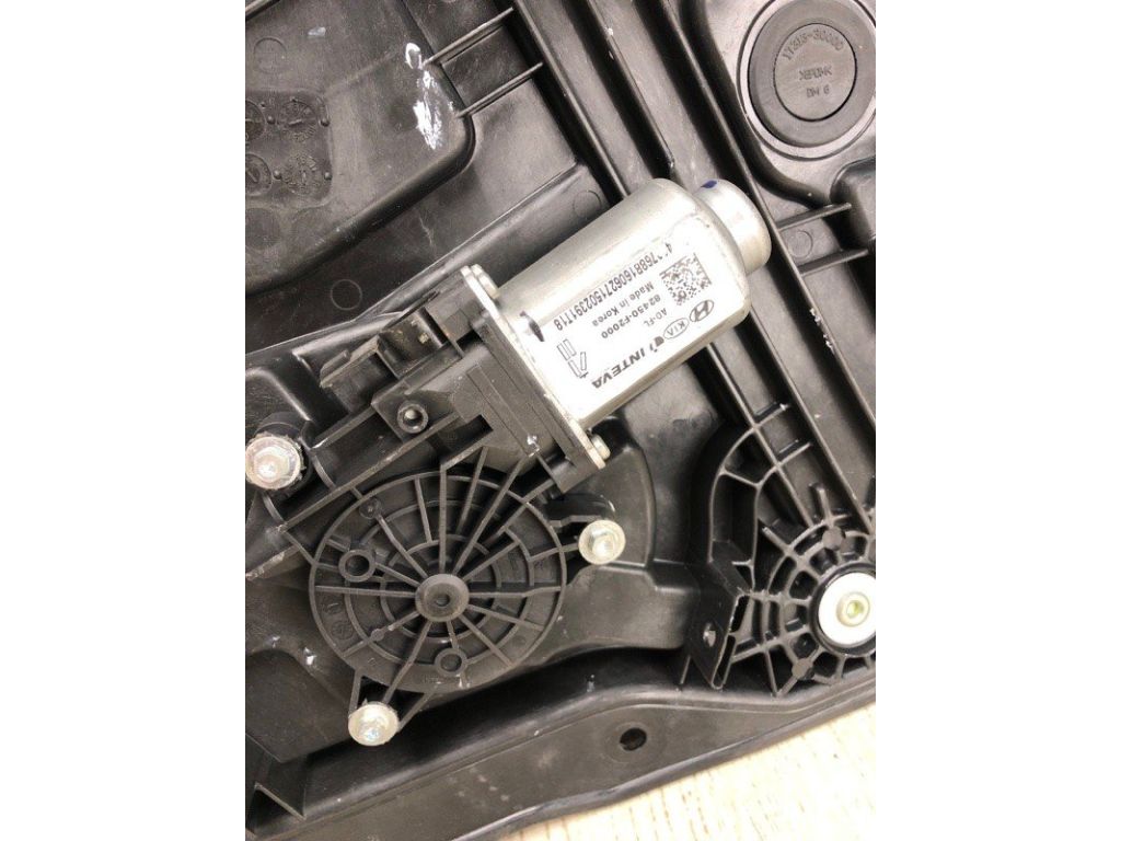 82471-F3030 | Стеклоподъемник передн. лев. HYUNDAI ELANTRA AD 16- - Фото 2