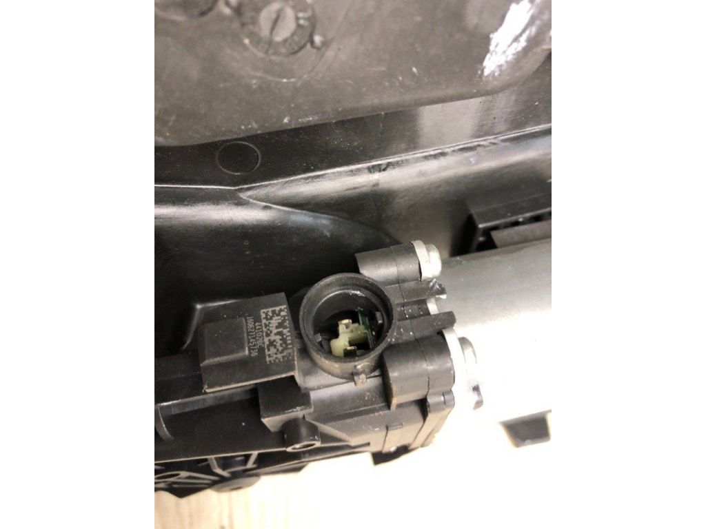 82471-F3030 | Стеклоподъемник передн. лев. HYUNDAI ELANTRA AD 16- - Фото 3