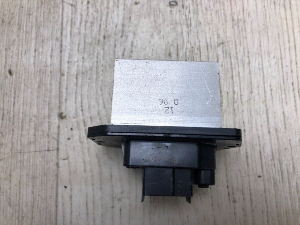 7T4Z-19E624-A | Резистор печки FORD EDGE 06-14 - Фото 3