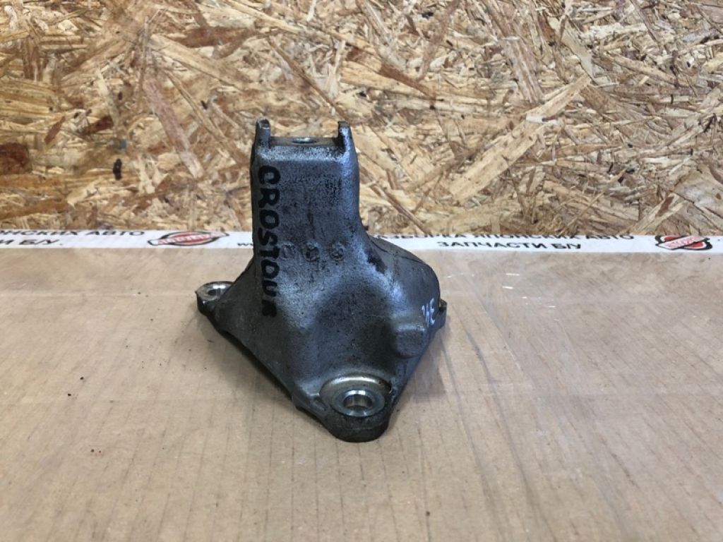 50630-TA1-A00 | Кронштейн двигуна HONDA CROSSTOUR 09-15 - Фото 2