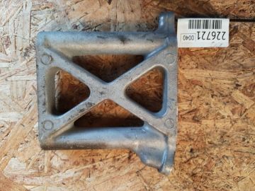 Кронштейн двигателя прав. TOYOTA CAMRY 30 02-06