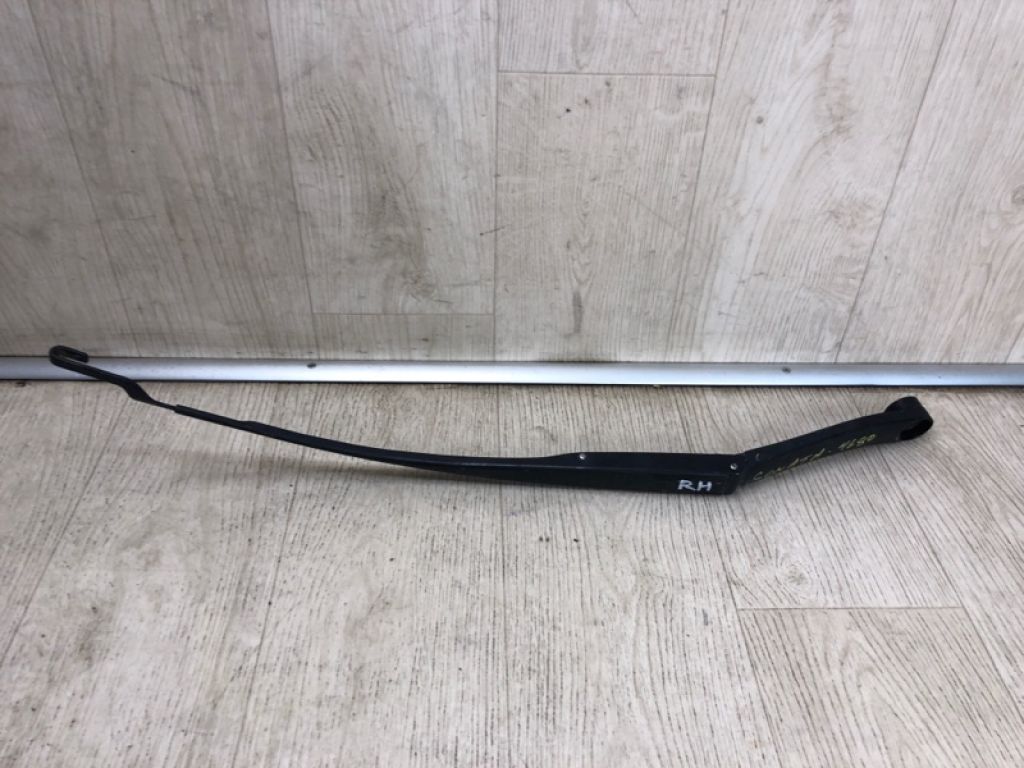 98321-3S000 | Поводок стеклоочистителя передний прав. HYUNDAI SONATA YF 10-14