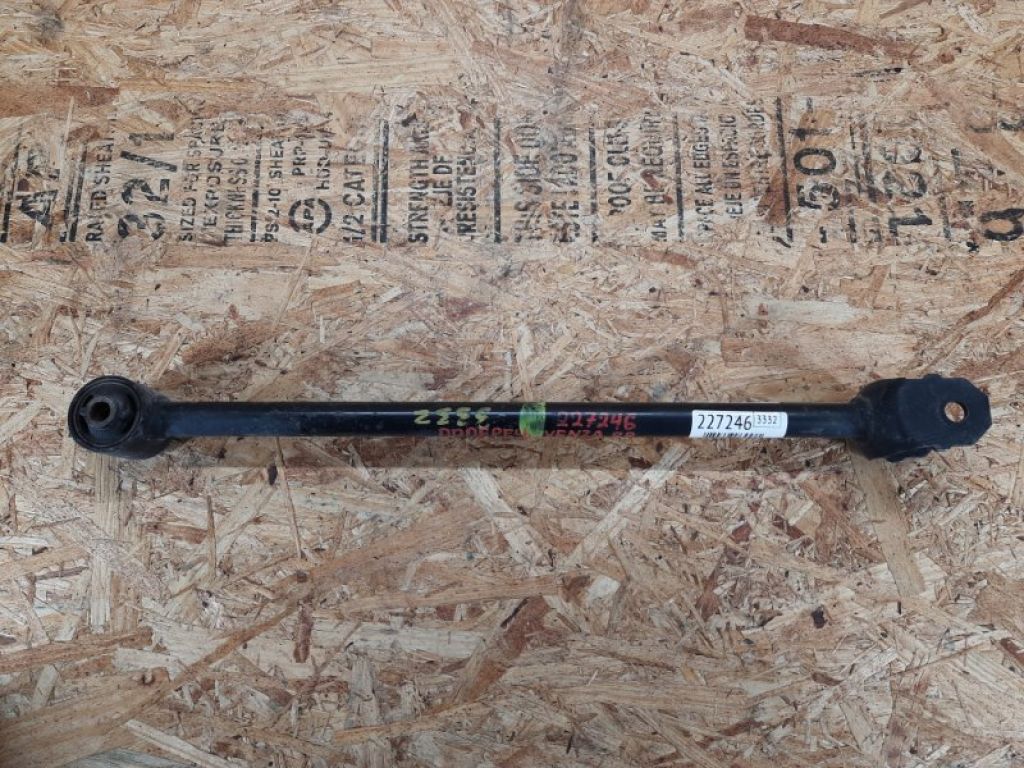 48710-48060 | Важіль задньої підвіски поперечний TOYOTA VENZA 09-16