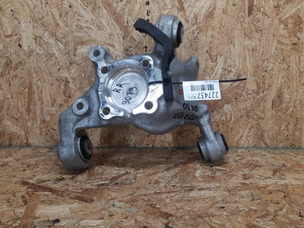 43018-5DA0A | Цапфа задн. прав. INFINITI QX30 16-20