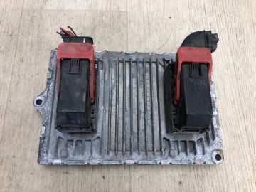 Блок управления двигателем JEEP CHEROKEE 14-