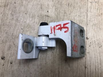 Петля двери верхняя задн. прав. JEEP CHEROKEE 14-