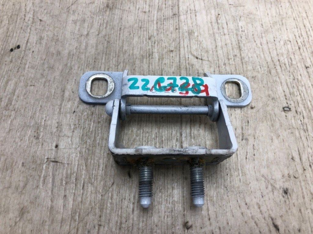 68299175AA | Петля крышки багажника JEEP CHEROKEE 14-