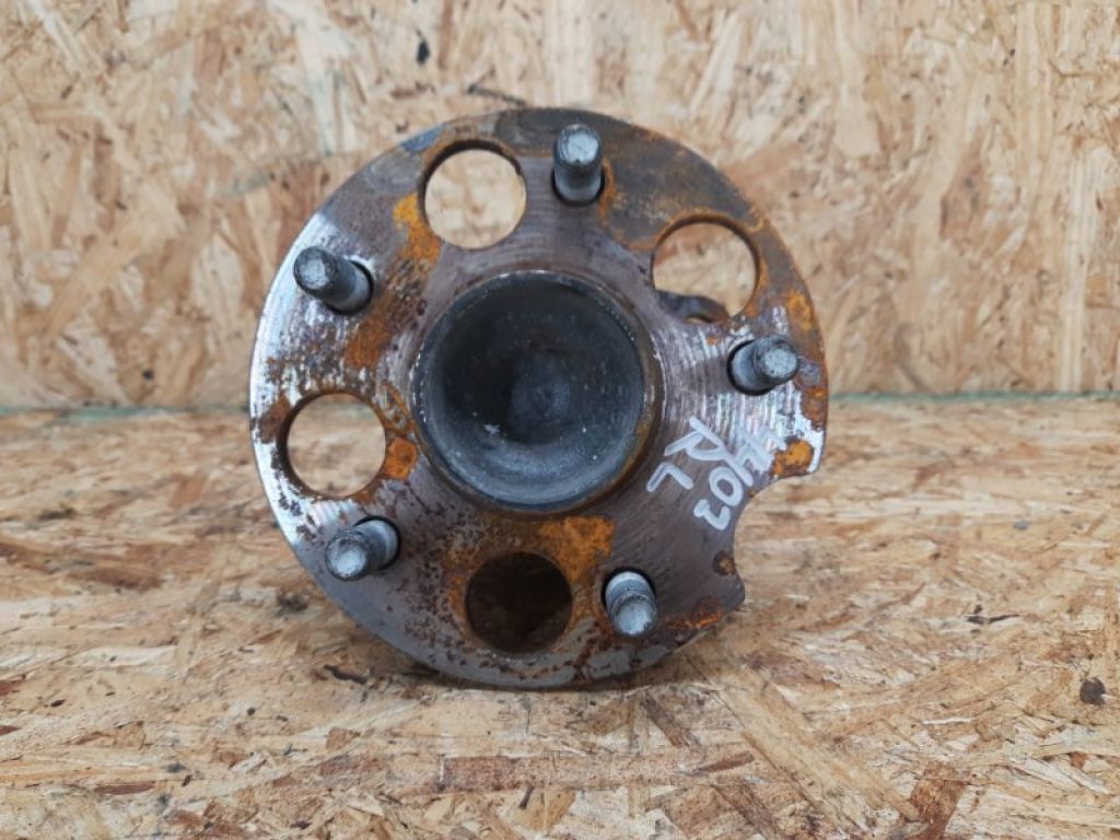 42450-08030 | Маточина колеса задн. TOYOTA SIENNA 11-16
