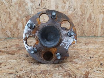 Маточина колеса задн. TOYOTA SIENNA 11-16