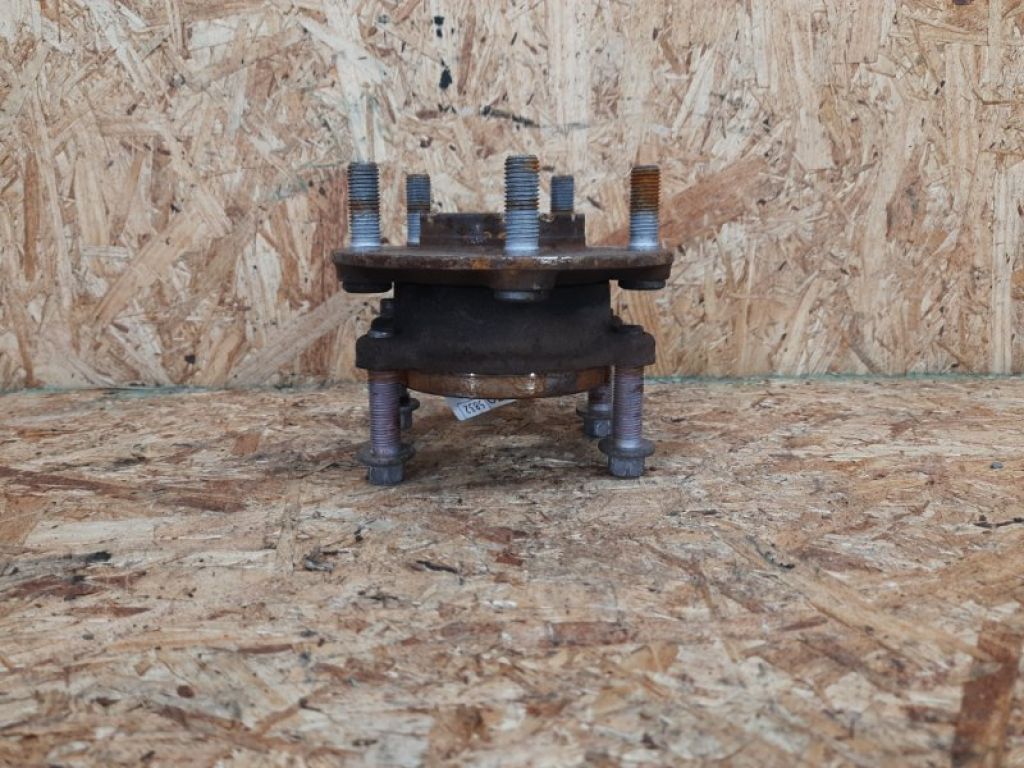 KD35-33-04XC | Ступица передн. MAZDA CX-5 (KE) 11-17