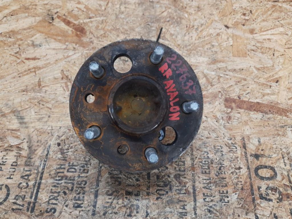 42460-06021 | Маточина колеса задн. лів. TOYOTA AVALON 05-12