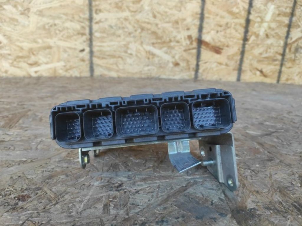 8631B085 | Блок керування двигуном MITSUBISHI GALANT 03-12 - Фото 4