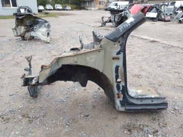 Четверть кузова передняя лев. TOYOTA COROLLA 120 00-07