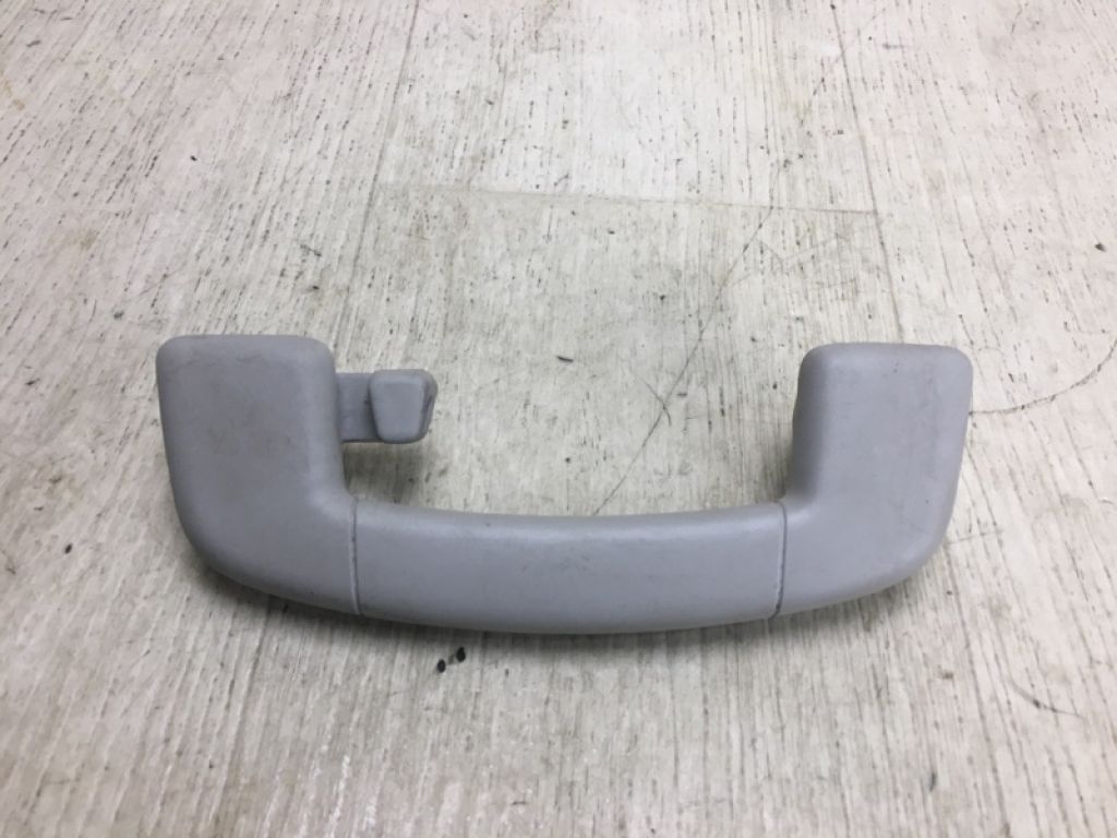 17A 857 643 A | Ручка потолка задн. VOLKSWAGEN JETTA USA 18-