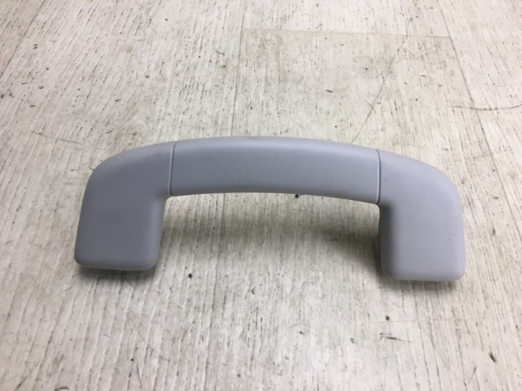17A 857 607 A | Ручка потолка передн. VOLKSWAGEN JETTA USA 18-