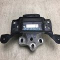 5QM 199 555 | Подушка АКПП VOLKSWAGEN JETTA USA 18-