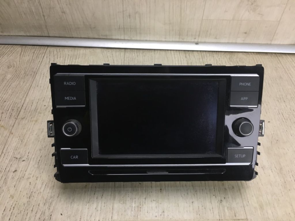 17A 035 868 | Магнитола VOLKSWAGEN JETTA USA 18-