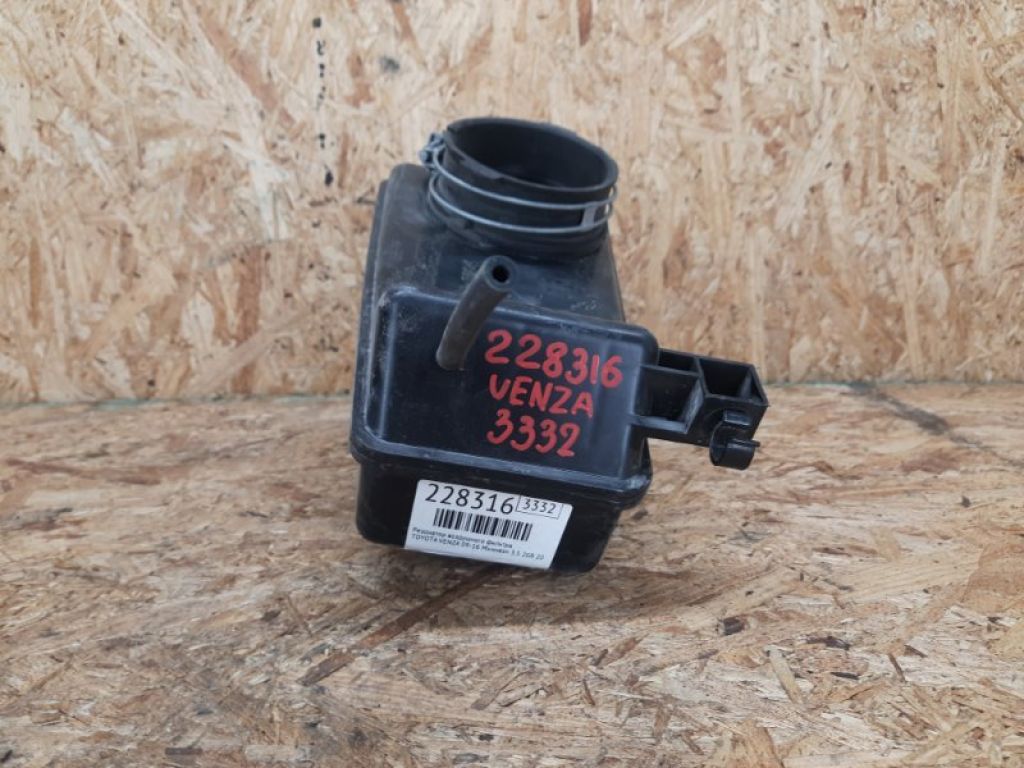 17881-0P070 | Резонатор воздушного фильтра TOYOTA VENZA 09-16 - Фото 2