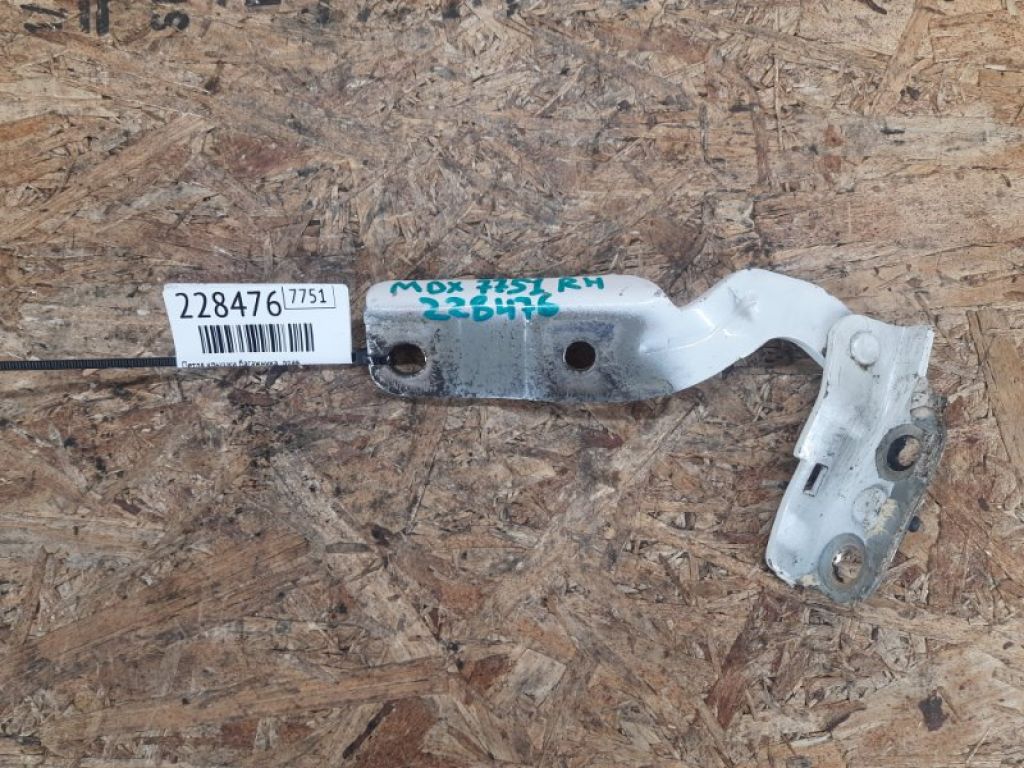 68210-TZ5-A00ZZ | Петля кришки багажника прав. ACURA MDX (YD3) 13-21
