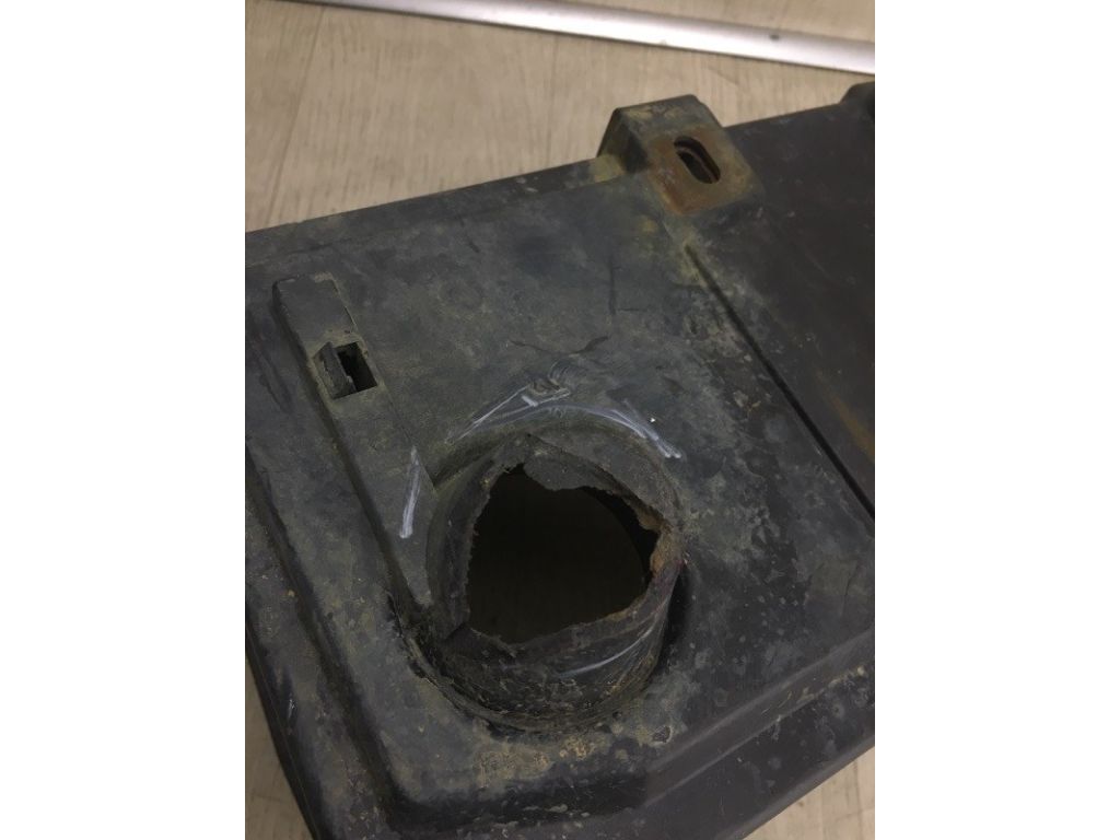 AM5Z-10732-C | Короб аккумулятора FORD FOCUS 10-18 - Фото 8