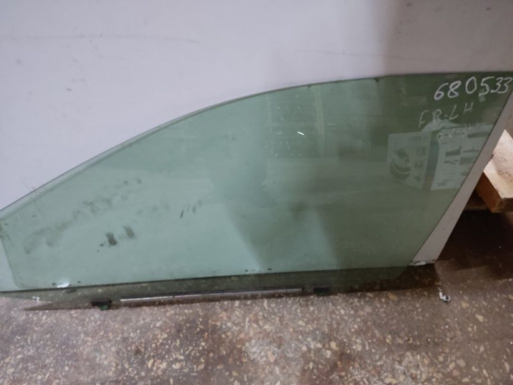 68102-48070 | Скло дверей передн. лів. LEXUS RX300/330/350/400 03-09