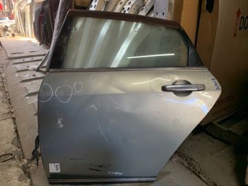 Двері задн. лів. NISSAN TEANA J31 03-07