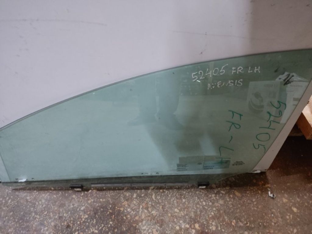 68102-05050 | Скло дверей передн. лів. TOYOTA AVENSIS 08-18