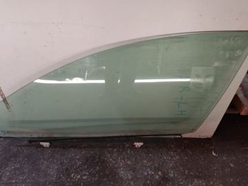 Скло дверей передн. лів. NISSAN TEANA J31 03-07