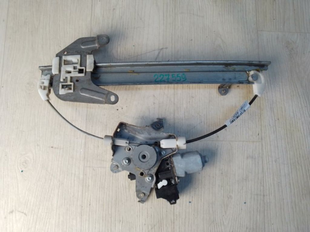 82720-JM00A | Стеклоподъемник задн. прав. NISSAN ROGUE 08-15