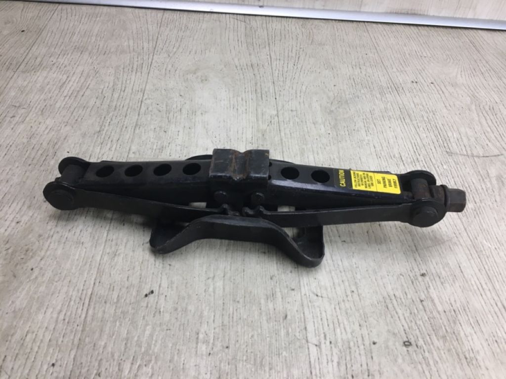 99550-EQ56C | Домкрат NISSAN ROGUE 08-15 - Фото 2