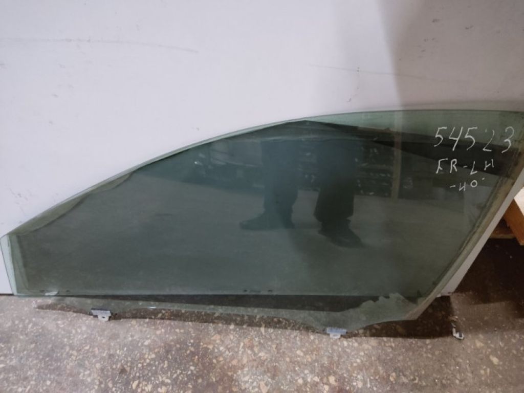 68102-33130 | Стекло двери передн. лев. TOYOTA CAMRY 40 06-11