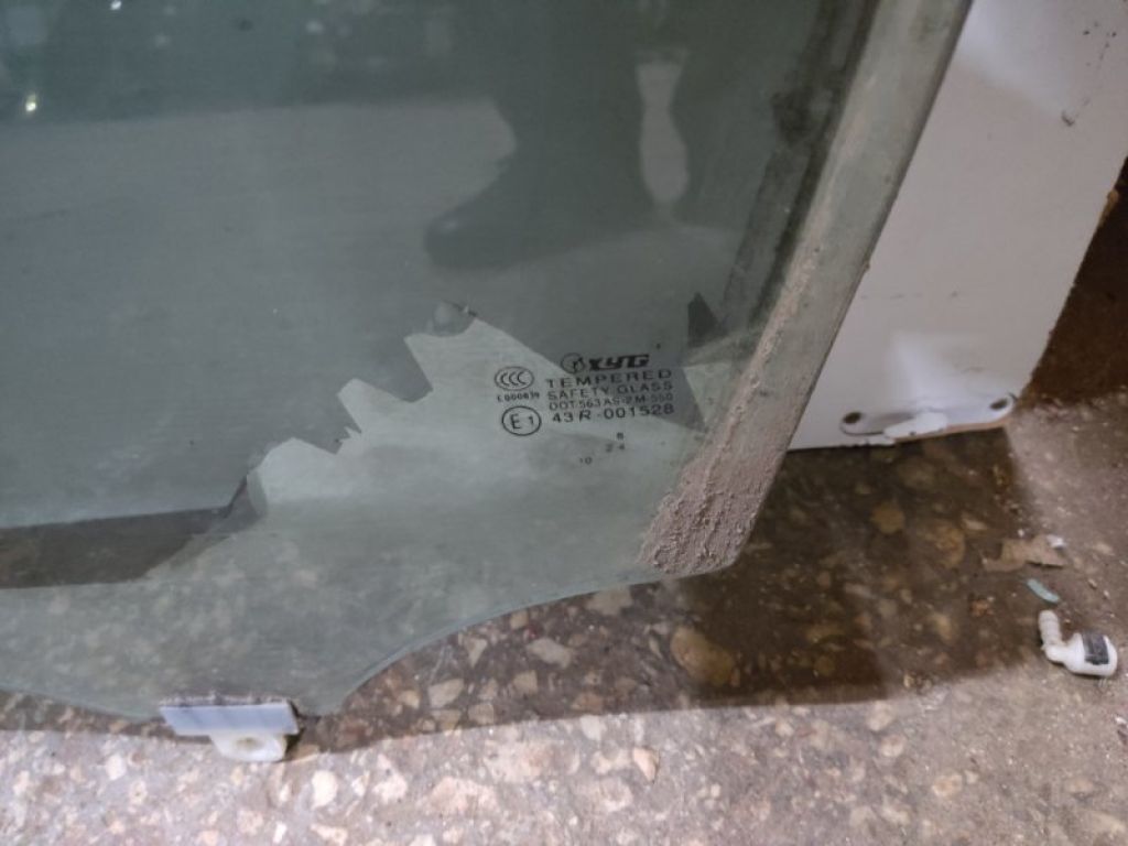 68102-33130 | Стекло двери передн. лев. TOYOTA CAMRY 40 06-11 - Фото 2