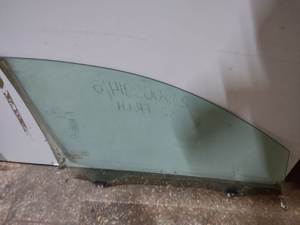 68102-33130 | Скло дверей передн. лів. TOYOTA CAMRY 40 06-11 - Фото 3