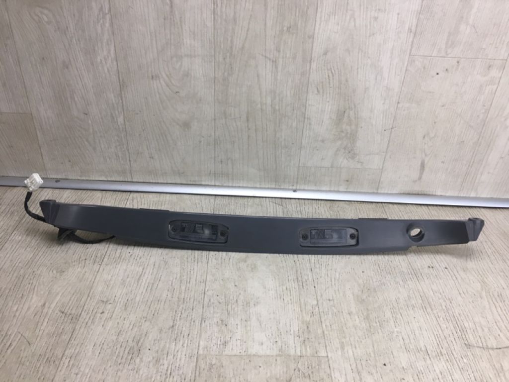 92520-3S000 | Панель подсветки номера HYUNDAI SONATA YF 10-14