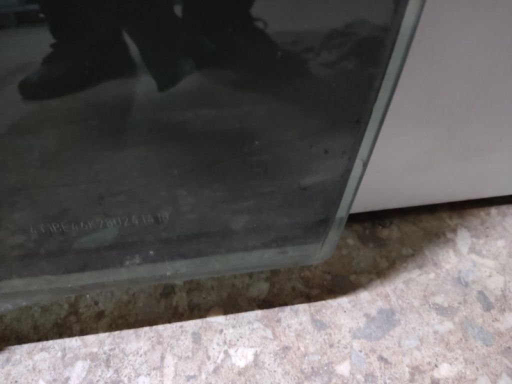 68104-06090 | Стекло двери задн. лев. TOYOTA CAMRY 40 06-11 - Фото 2