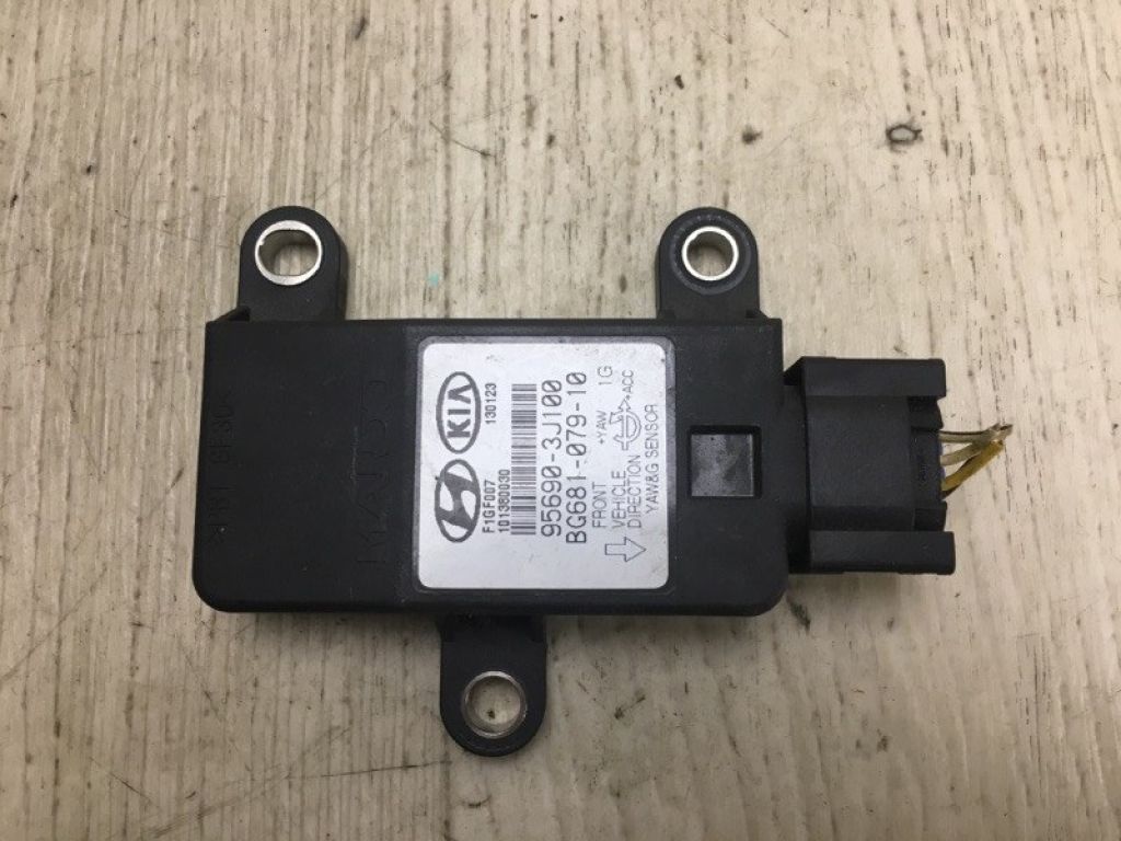 95690-3J100 | Датчик ESP KIA FORTE/CERATO TD 08-13