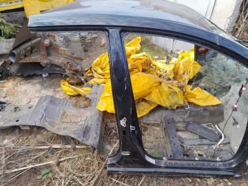 Стойка кузова средняя прав. TOYOTA AURIS 06-12