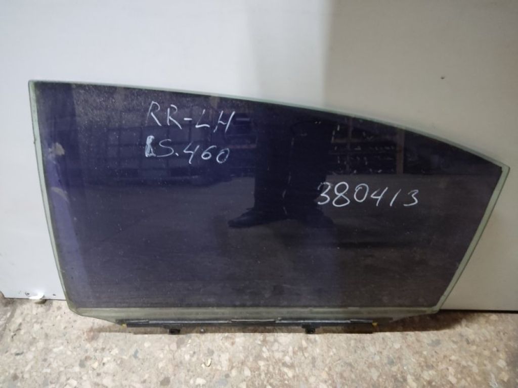 68104-50240 | Скло дверей задн. лів. LEXUS LS460 06-12
