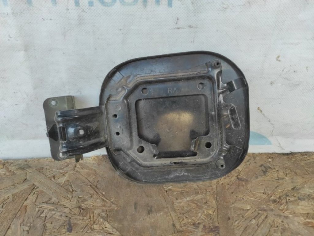 G8830-3RAMA | Лючок топливного бака NISSAN SENTRA B17 12-21 - Фото 2