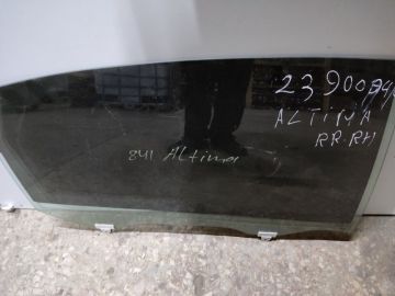 Скло дверей задн. прав. NISSAN ALTIMA L33 12-18