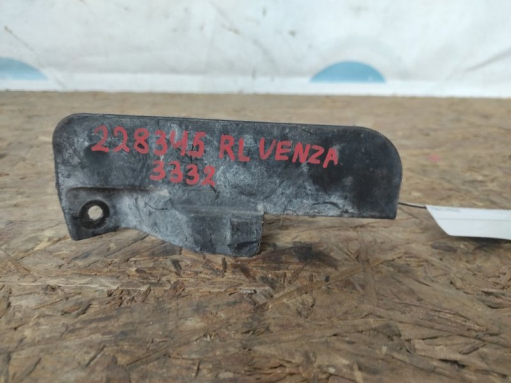 75862-0T010 | Бризговик задн. лів. TOYOTA VENZA 09-16