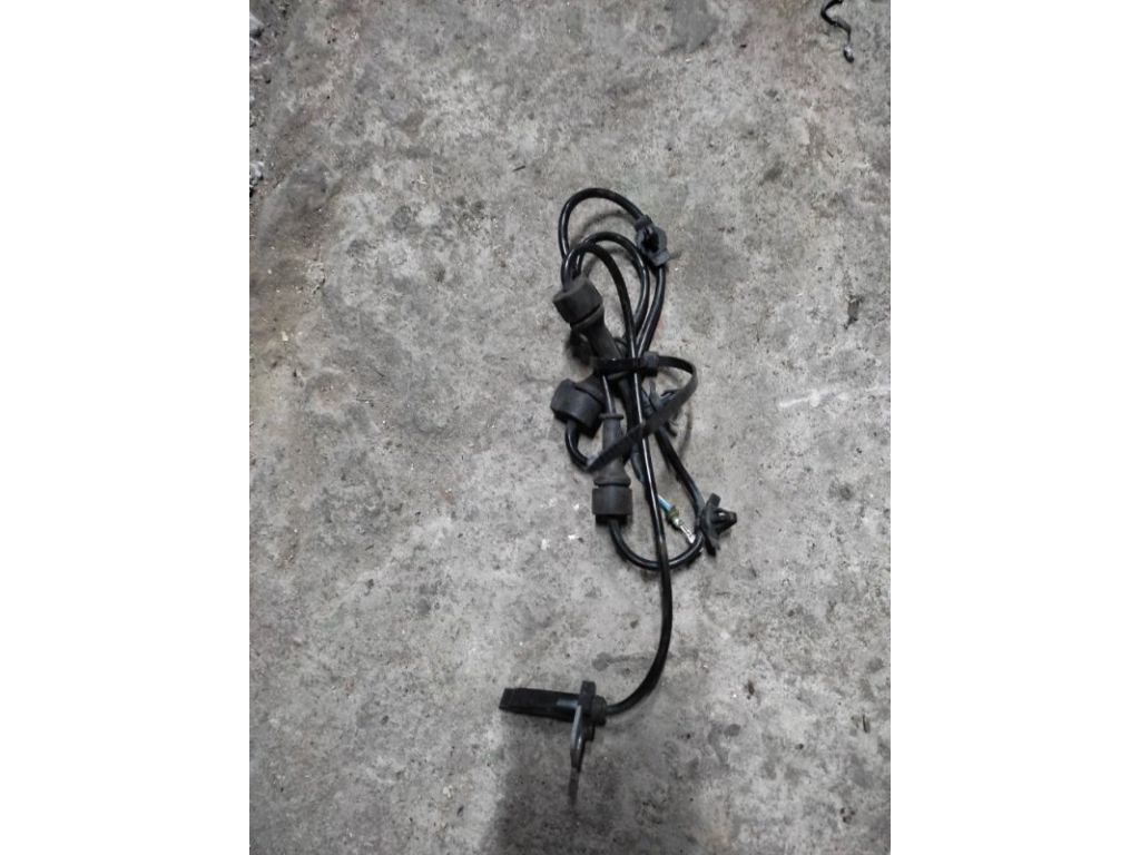 56220-57L01 | Датчик ABS передн. лев. SUZUKI KIZASHI 09-14