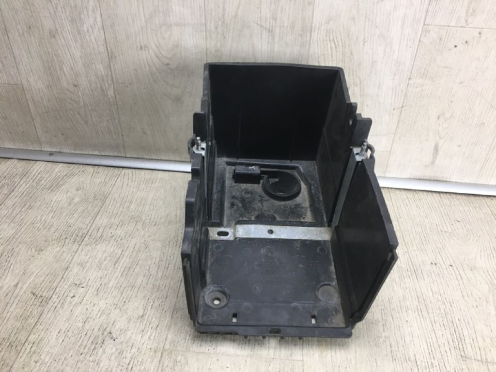 CV6Z-10732-D | Короб аккумулятора FORD FOCUS 10-18 - Фото 2