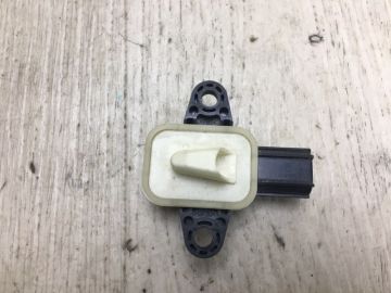Датчик удара FORD FOCUS 10-18